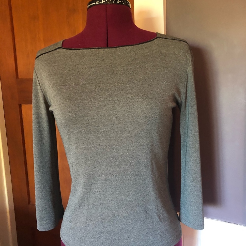 💙 Max Studio 3/4 sleeve top.